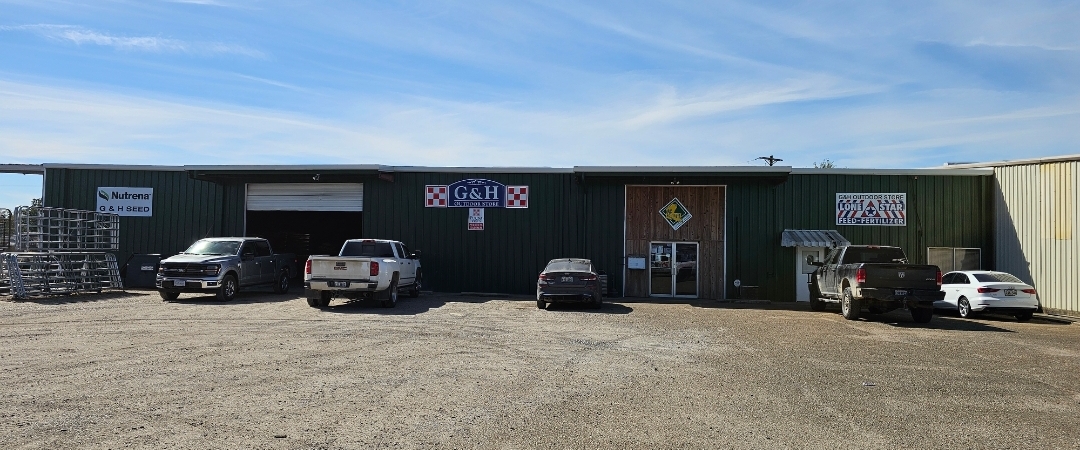 Revitalizing Kaplan: Complete Commercial Paint Restoration Image